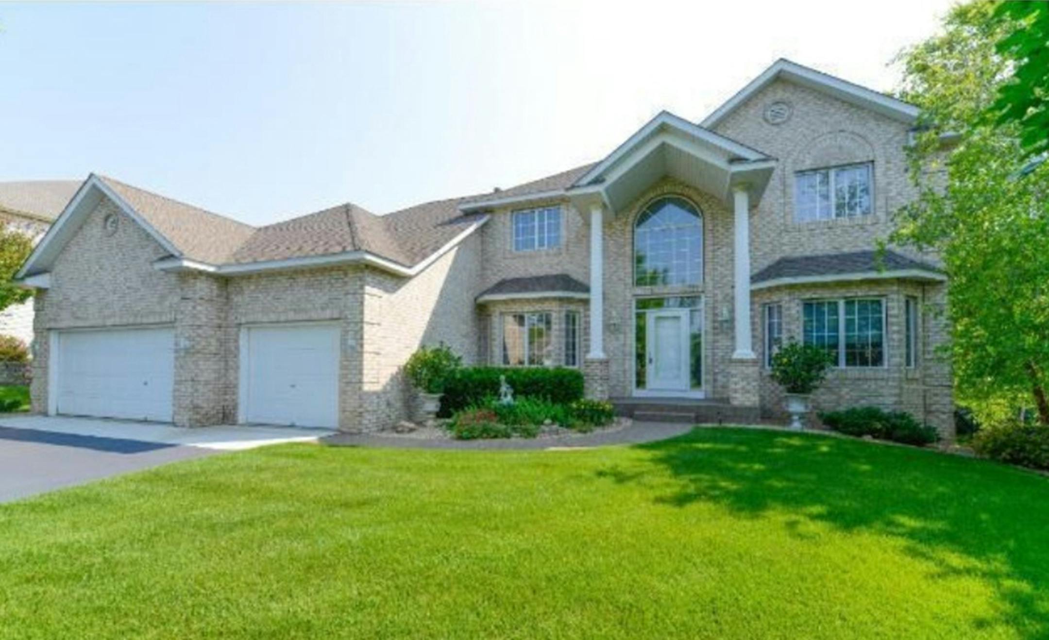 ... Lakeville
Built in 1998, this five-bedroom, four-bath house has 4,320 finished square feet and features vaulted ceilings, four bedrooms on one level, two fireplaces, full finished walkout basement with amusement and billard rooms, patio and deck. Listed by Tony Ashworth, Prudential Lovejoy Realty, 952-562-3854.