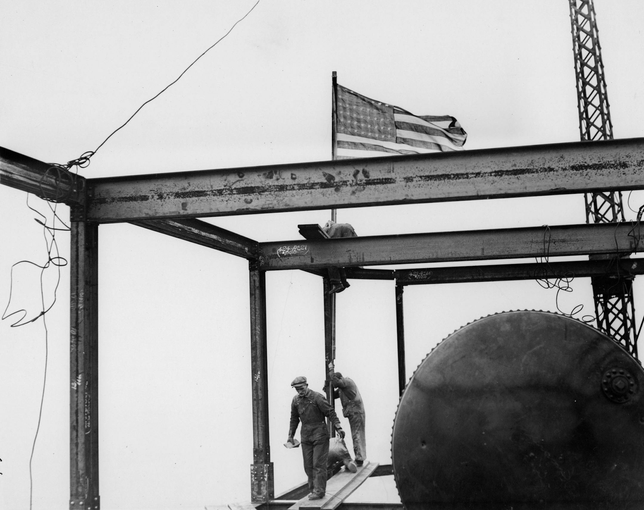 1931: Construction of the downtown Minneapolis Northwestern Bell Telephone Company building, an Art Moderne Style Vehicle Shaft "Skyscraper."