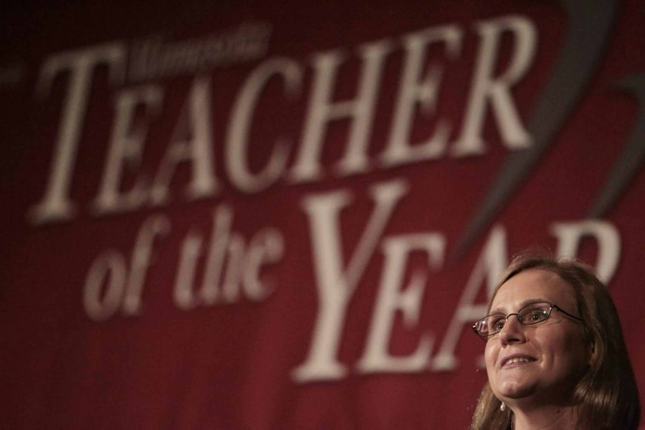Jackie Roehl was named 2012 Minnesota Teacher of the Year on Sunday May 6 , 2012 in Brooklyn Park,MN. Roehl is an English , grade 10 teacher at Edina High School.