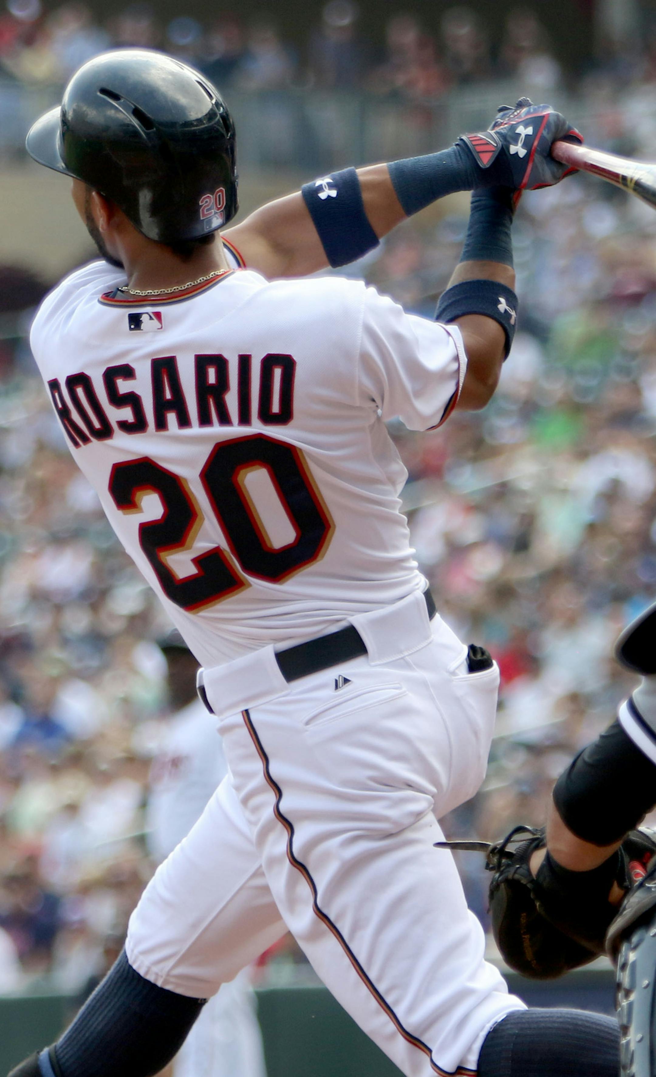 The Minnesota Twins Eddie Rosario watches his third inning grand slam off of Chicago White Sox starter Jeff Samardzija Thursday, Sept. 3, 2015, at Target Field in Minneapolis, MN.](DAVID JOLES/STARTRIBUNE)djoles@startribune.comChicago White Sox and the Minnesota Twins Thursday, Sept. 3, 2015, at Target Field in Minneapolis, MN. ORG XMIT: MIN1509031329591939