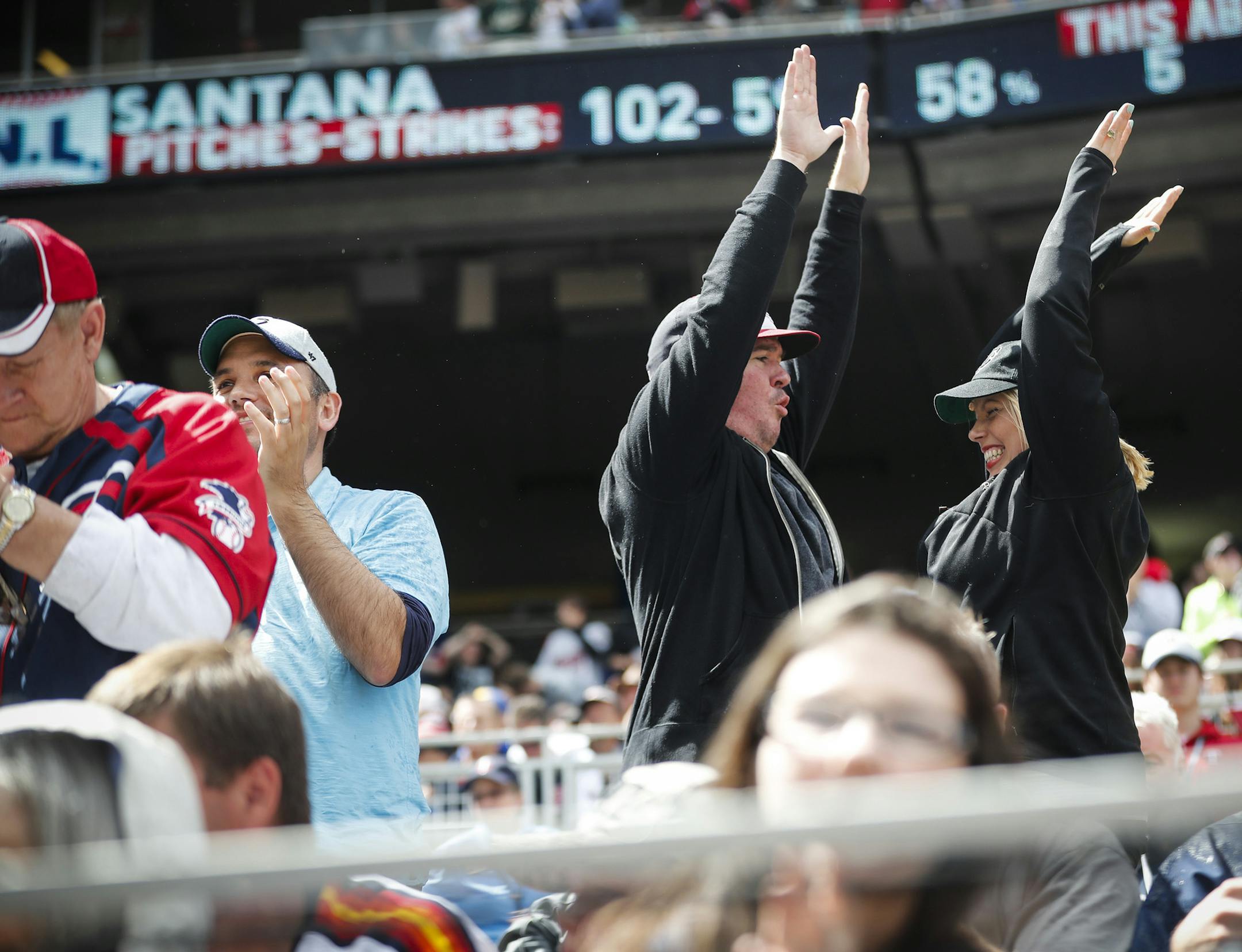 Fans cheer as Minnesota Twins' Ervin Santana struck out Houston Astros' George Springer to end the top of the seventh inning on Monday, May 29, 2017 at Target Field in Minneapolis, Minn. (Renee Jones Schneider/Minneapolis Star Tribune/TNS)