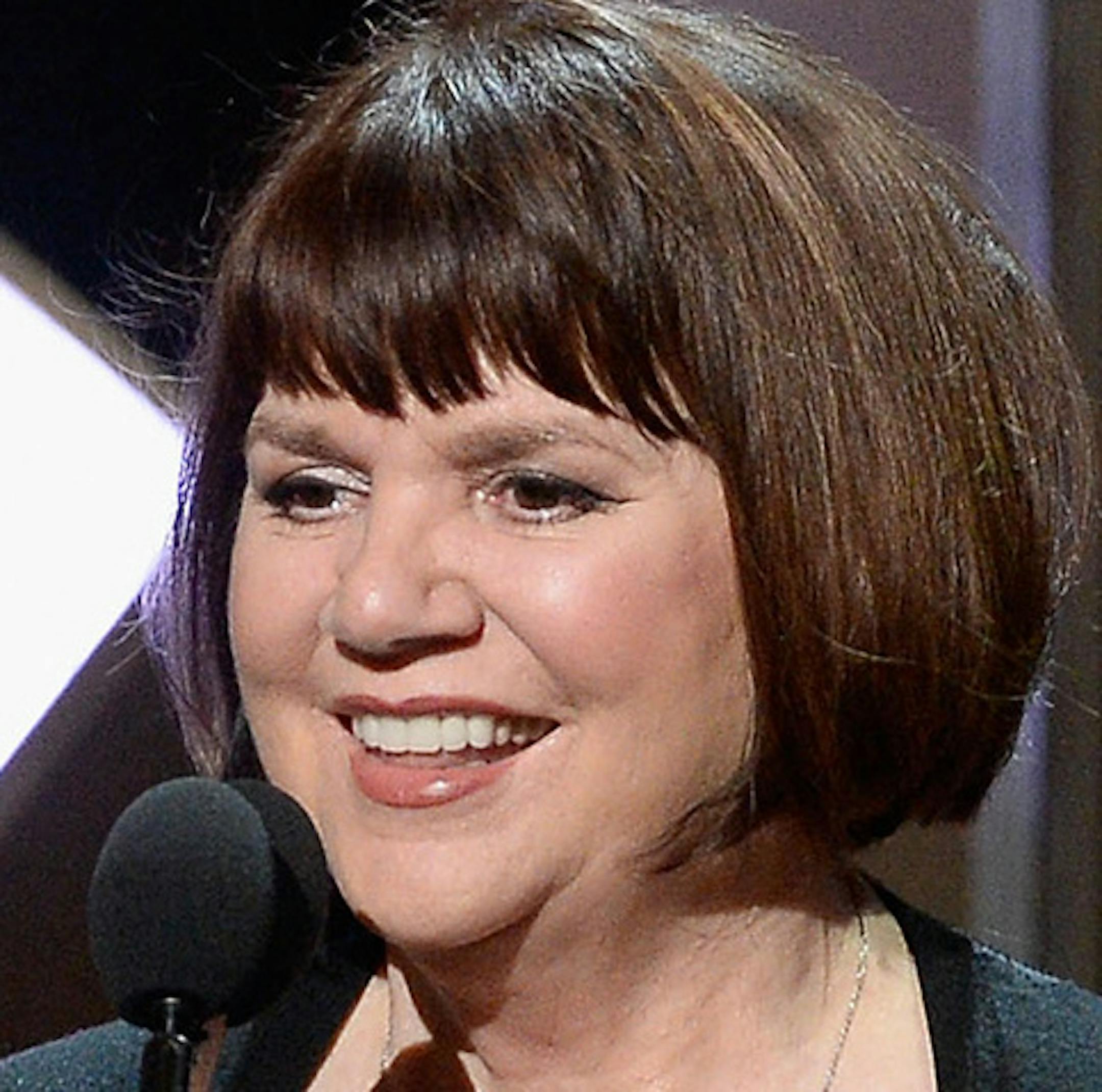 HOLLYWOOD, CA - APRIL 23: Singer Linda Ronstadt accepts the Lifetime Achievement Award onstage during the 2016 GRAMMY Salute To Music Legends at the Dolby Theatre on April 23, 2016 in Hollywood, California. (Photo by Kevork Djansezian/Getty Images) *** Local Caption *** Linda Ronstadt