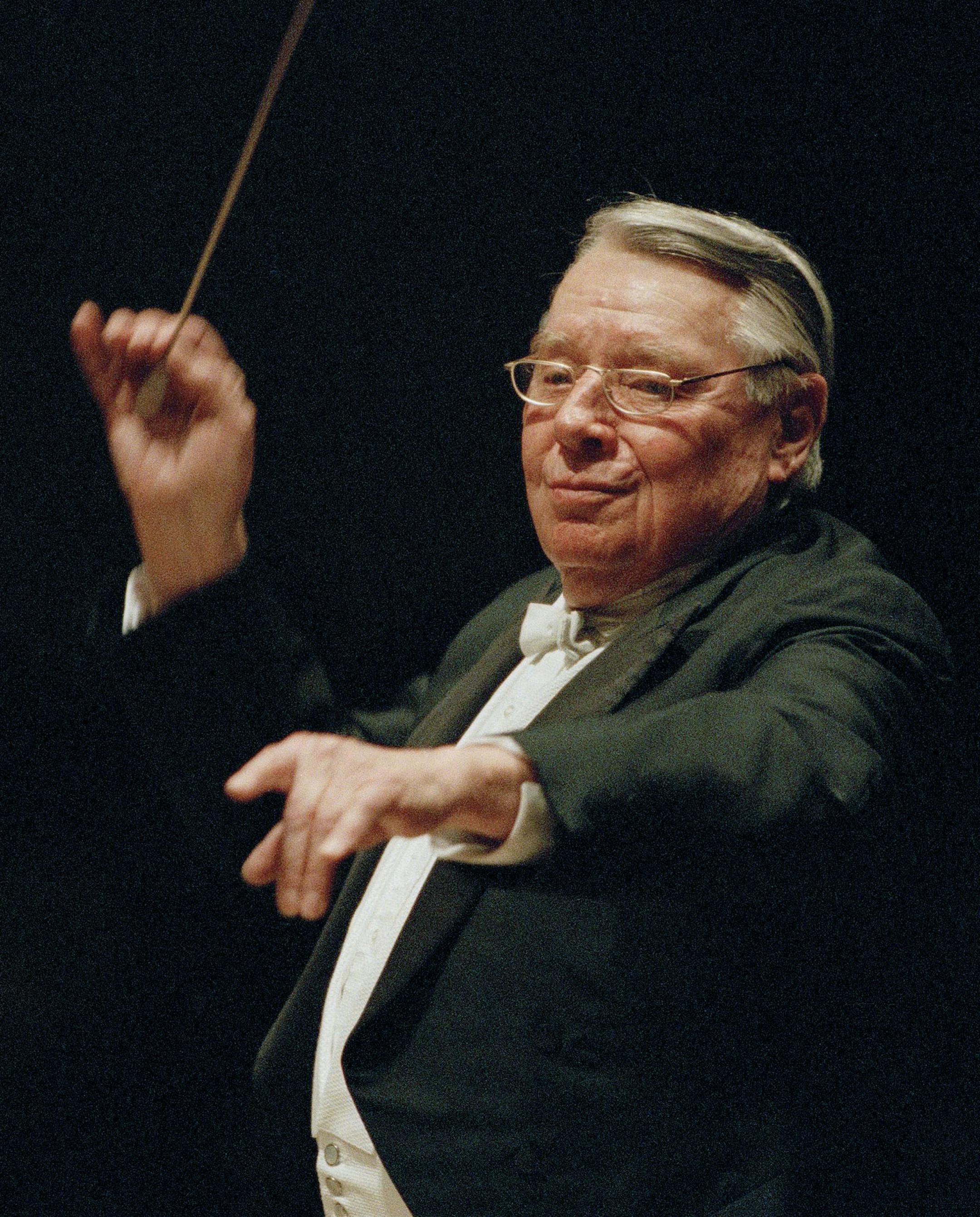 FILE -- Robert Shaw conducts Orchestra of St. Luke's though &#xec;A German Requiem&#xee; in New York, April 3, 1997. On April 30, 2016, what would have been Shaw&#xed;s 100th birthday, the Atlanta Symphony Orchestra and Chorus will honor him at Carnegie Hall with &#xec;A German Requiem.&#xee; (Chang W. Lee/The New York Times)