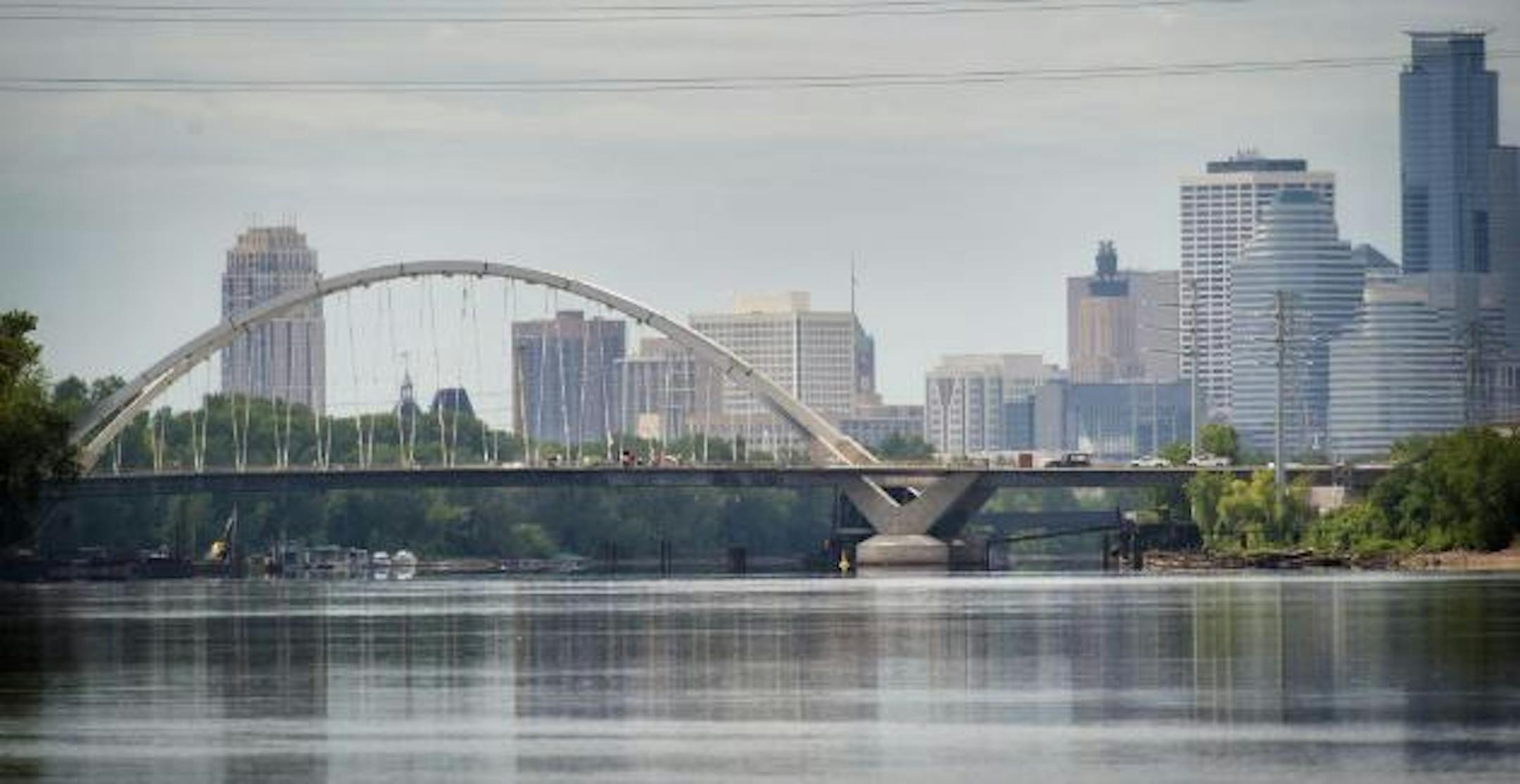 The new Lowry Avenue bridge (photo by Glen Stubbe)