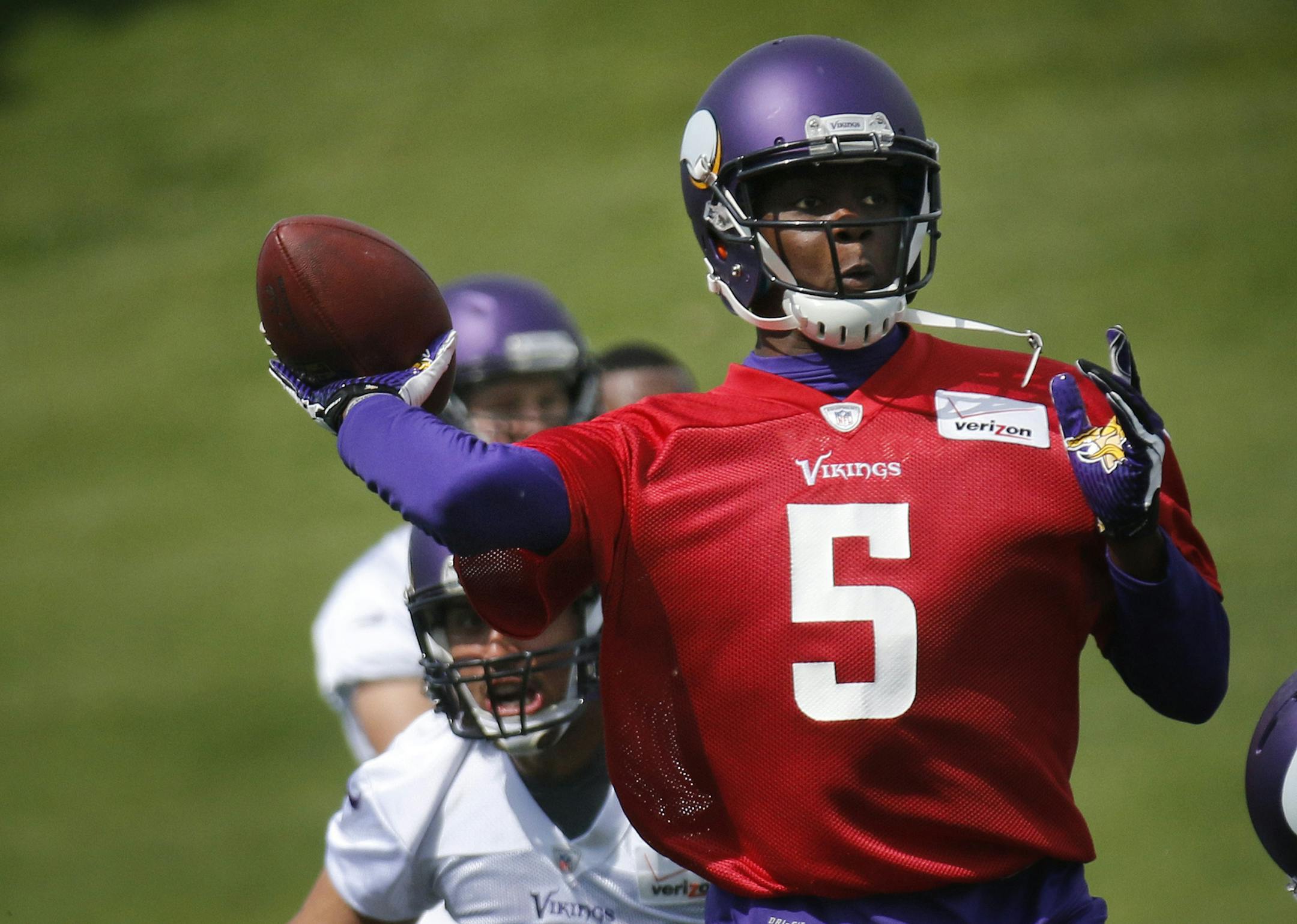Vikings rookie QB Teddy Bridgewater gets some reps during OTA's on Wednesday morning. ] Vikings OTA (Organized Team Activites) BRIAN PETERSON ‚Ä¢ brian.peterson@startribune.com Eden Prairie, MN 2/14/2014