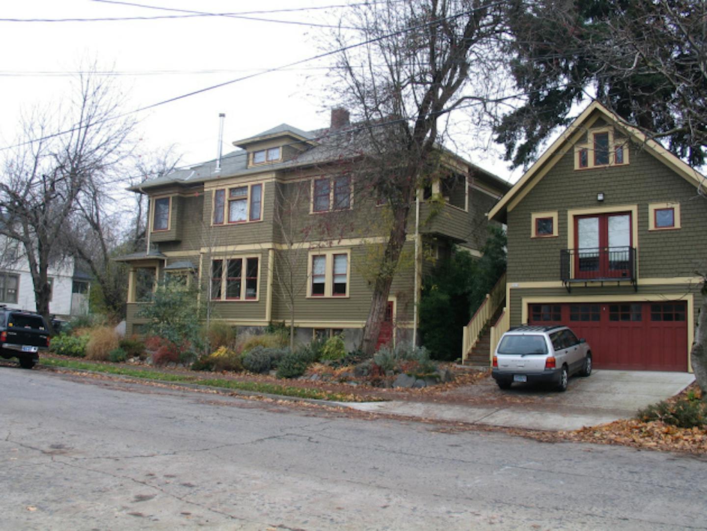 An accessory dwelling unit above a garage in Portland, Oregon's Irvington neighborhood.