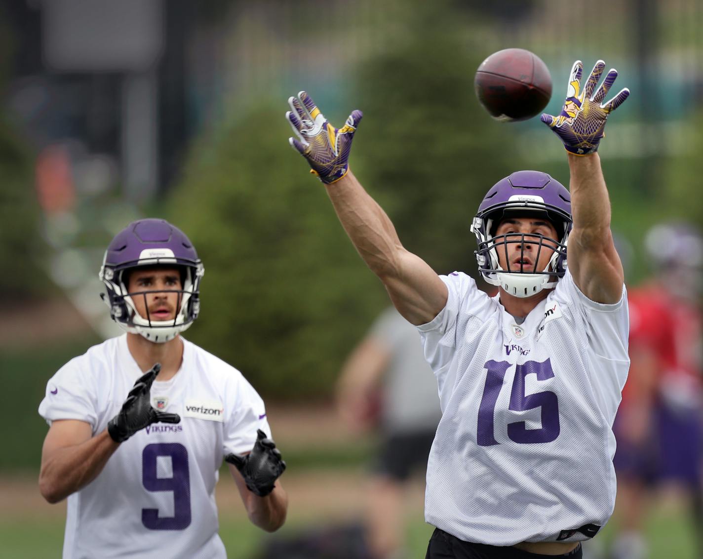 Vikings receiver Brandon Zylstra (right).