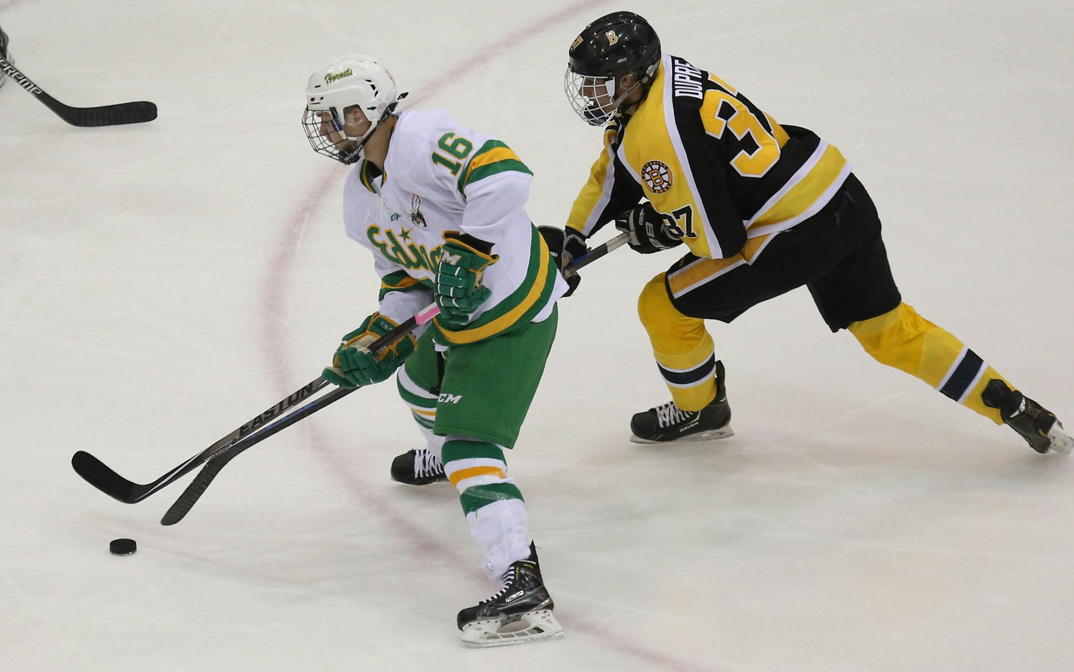 Edina's Parker Mismash skated passed the Burnsville defense to score during the first period ] (KYNDELL HARKNESS/STAR TRIBUNE) kyndell.harkness@startribune.com Edina vs Burnsville in the 2A sectionals at Mariucci Arena in Minneapolis, Min., Tuesday, February 25, 2015.