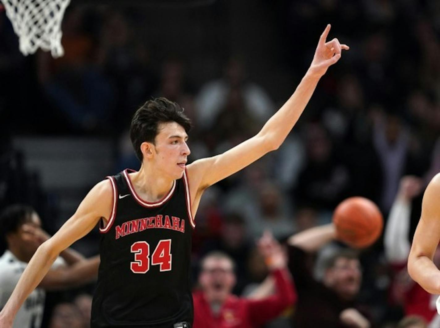 Minnehaha forward Chet Holmgren (34) celebrated a basket in the second half. ] ANTHONY SOUFFLE • anthony.souffle@startribune.com