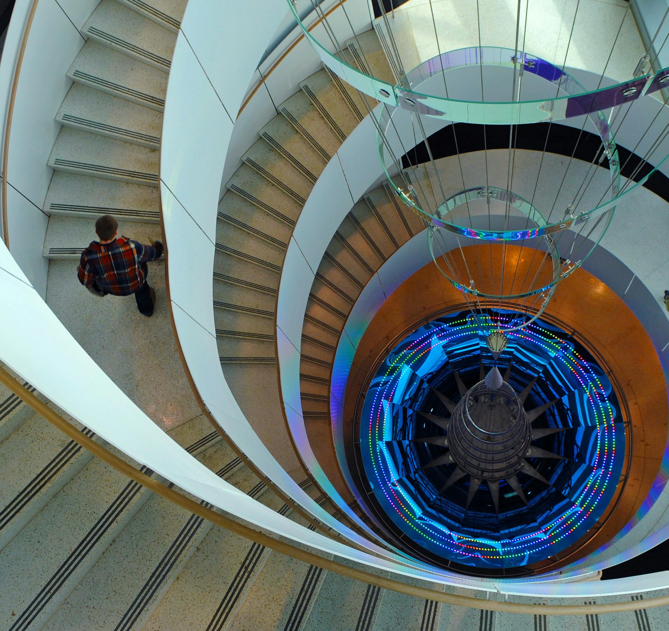 Richard Sennott@startribune.com Minneapolis Mn. Friday 01/18/11 : ] The Science Teaching and Student Services building at the U of M features this five story high helical sculpture and spiral staircase. Alexander Tylevich a St Paul based sculptor and architect who created the sculpture which is the main focal point of the building. He works in a variety of media like this site- specific sculptures. ORG XMIT: MIN2013051612113226
