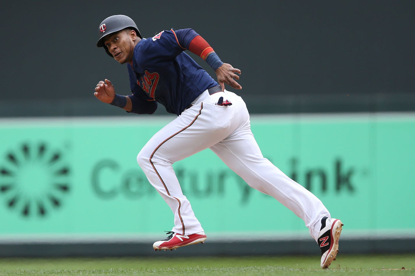 The Twins' Jorge Polanco tries to steal second base against the Tigers on Saturday.