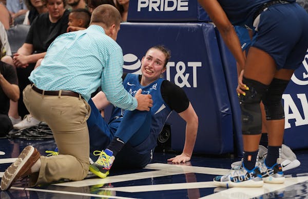 Lynx rookie Jessica Shepard will have surgery on her right knee after being injured Saturday and tended to by Lynx athletic trainer Chuck Barta.