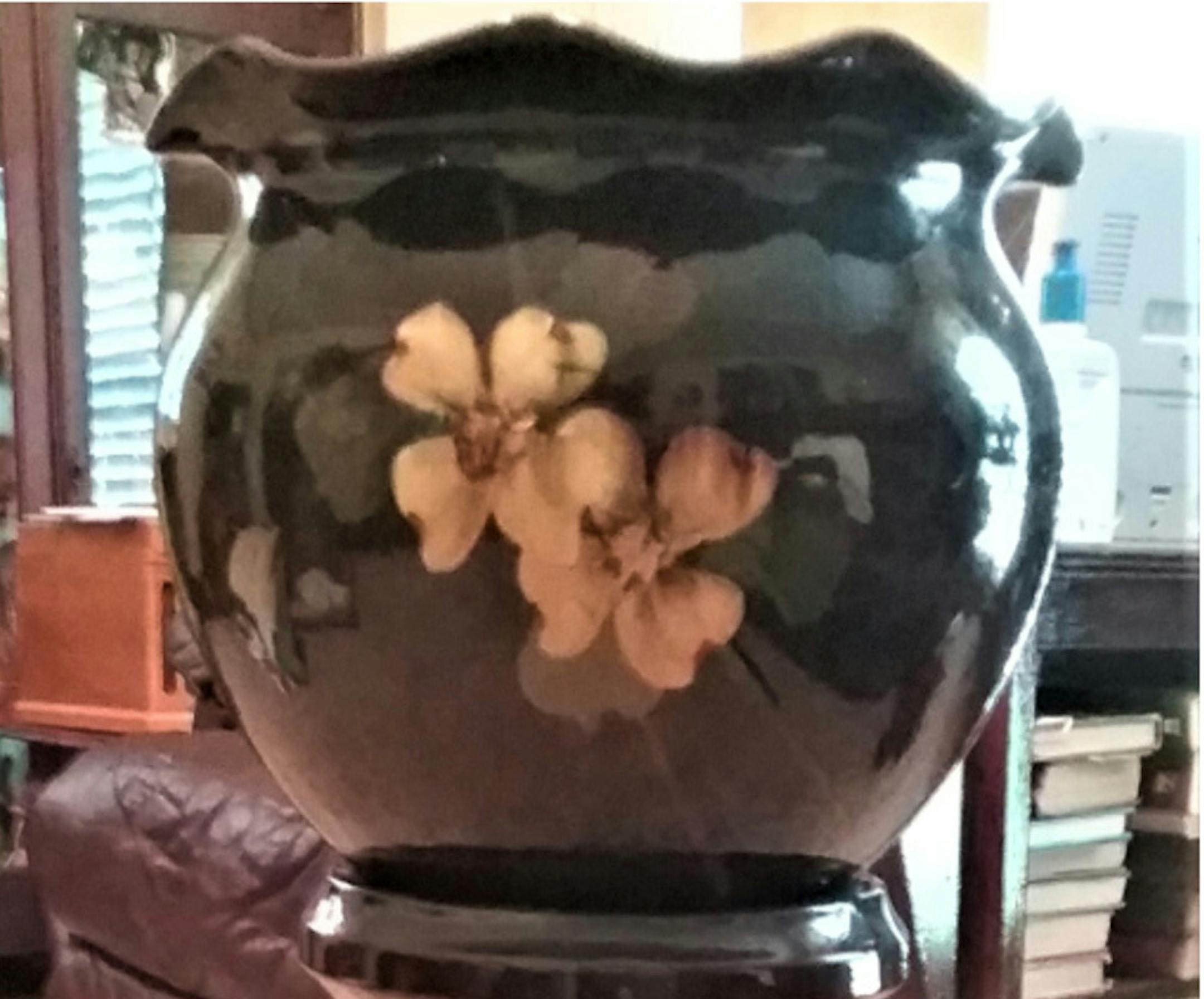 This jardiniere likely came from an Ohio pottery.