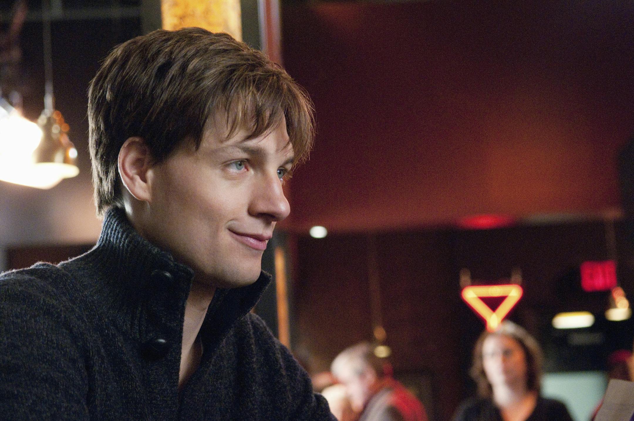 ROOKIE BLUE - "Monster" - Division 15 is thrown into a panic when a seemingly drunk man that Gail and Traci brings in collapses from a mysterious illness and everyone is placed under a quarantine. Meanwhile, Andy and Swarek team to apprehend and book an unusual suspect in a brutal bank robbery - a man covered with blue dye. But will they uncover the identity of his violent partner? And as time ticks down, the squad grows increasingly nervous about the quarantine, with Gail worrying about her exp