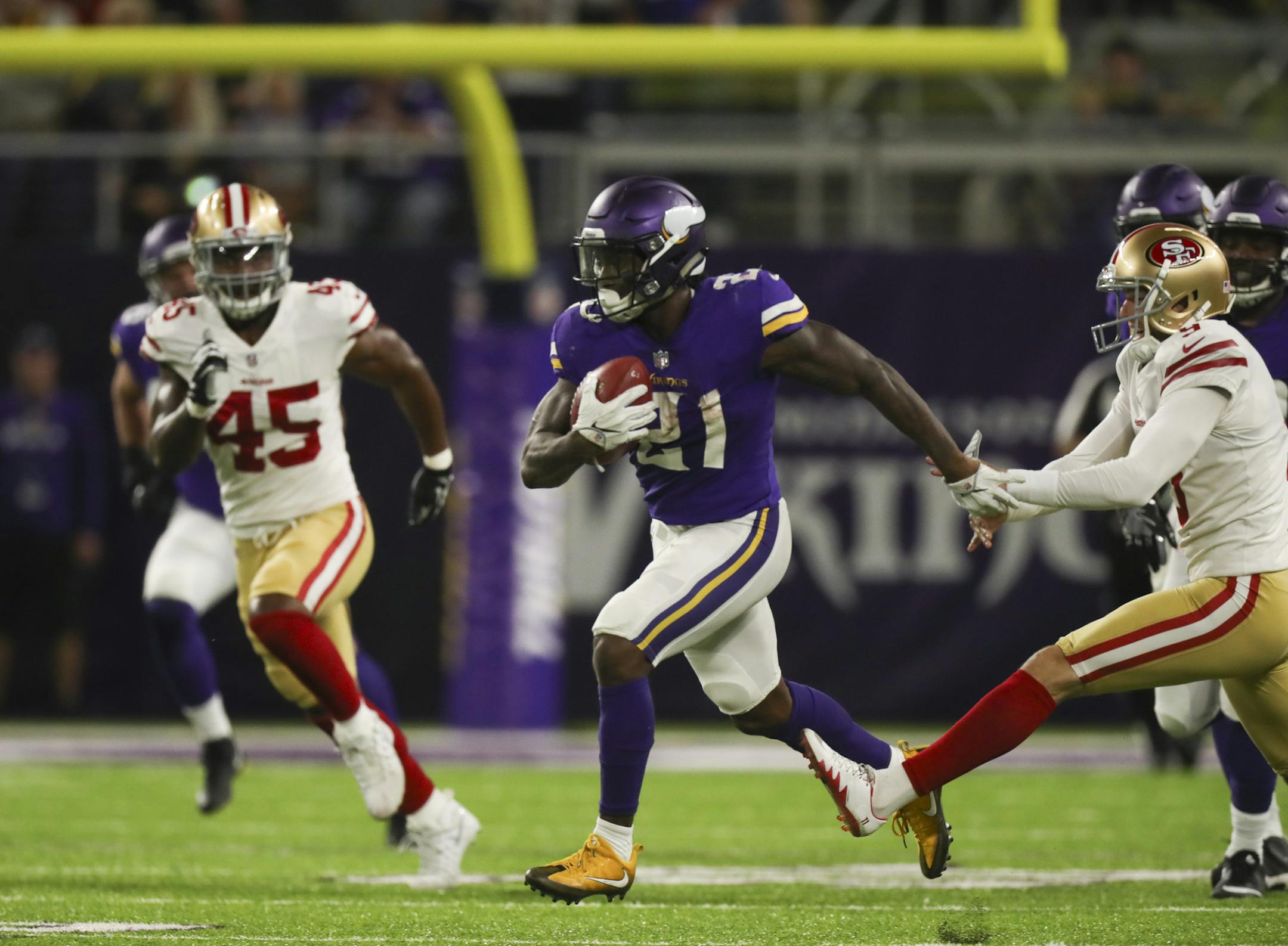 San Francisco kicker Robbie Gould couldn't keep Vikings running back Jerick McKinnon from returning his third-quarter kickoff 108 yards for a touchdown Sunday night.