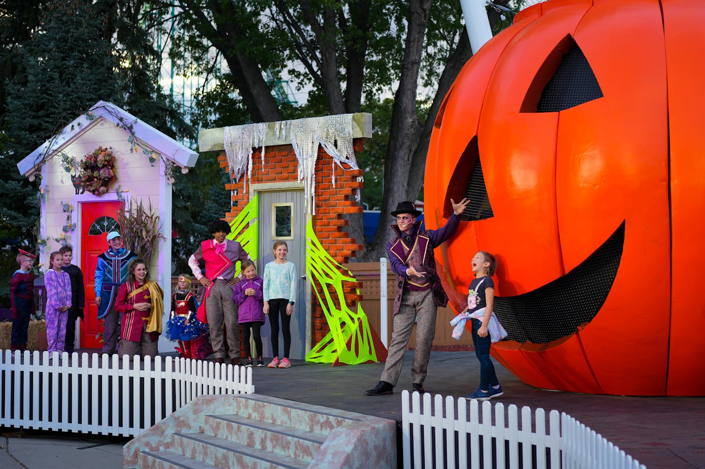 Halloween celebrations at Valleyfair introduces Tricks and Treats, the all-new, over-the-top, larger-than-life, gotta-be-there Halloween event with all fun and no fright.