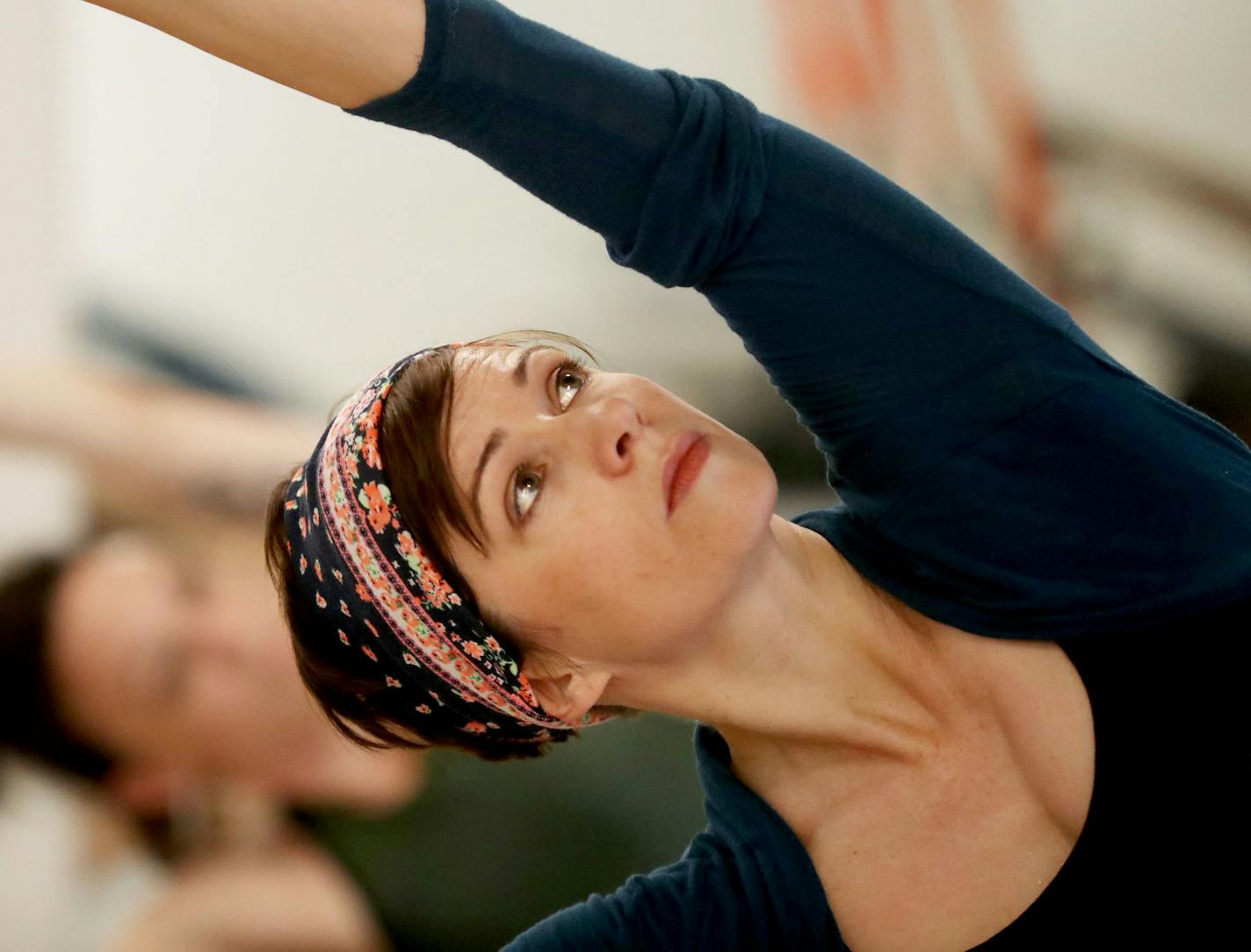 Actress Helen Anker&#x2019;s workout regimen helps her back, painful from years as a dancer.