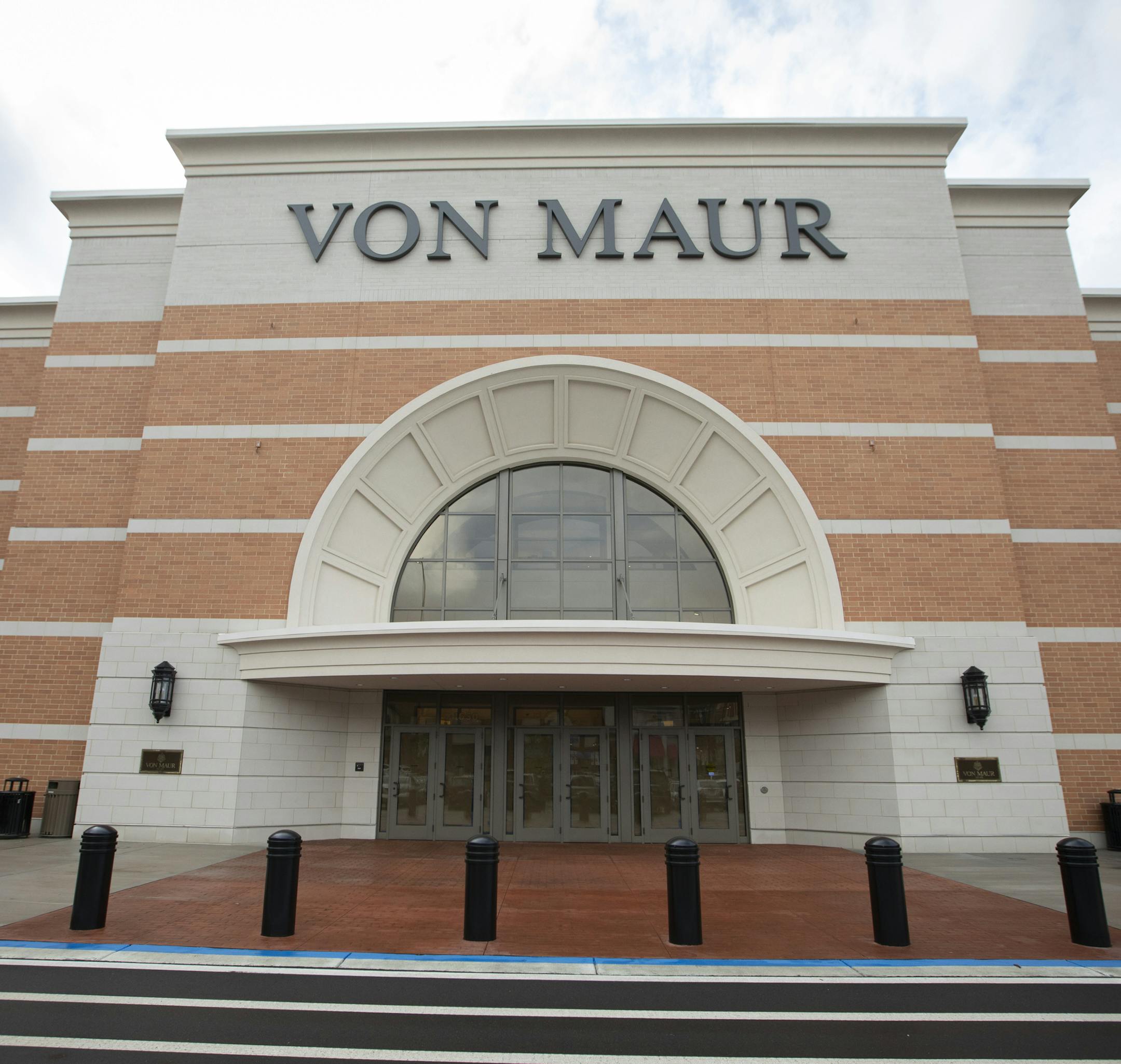 The new Von Maur store in Roseville, Minn., on Wednesday, October 4, 2018. The store opens October 13. ] RENEE JONES SCHNEIDER &#x2022; renee.jones@startribune.com