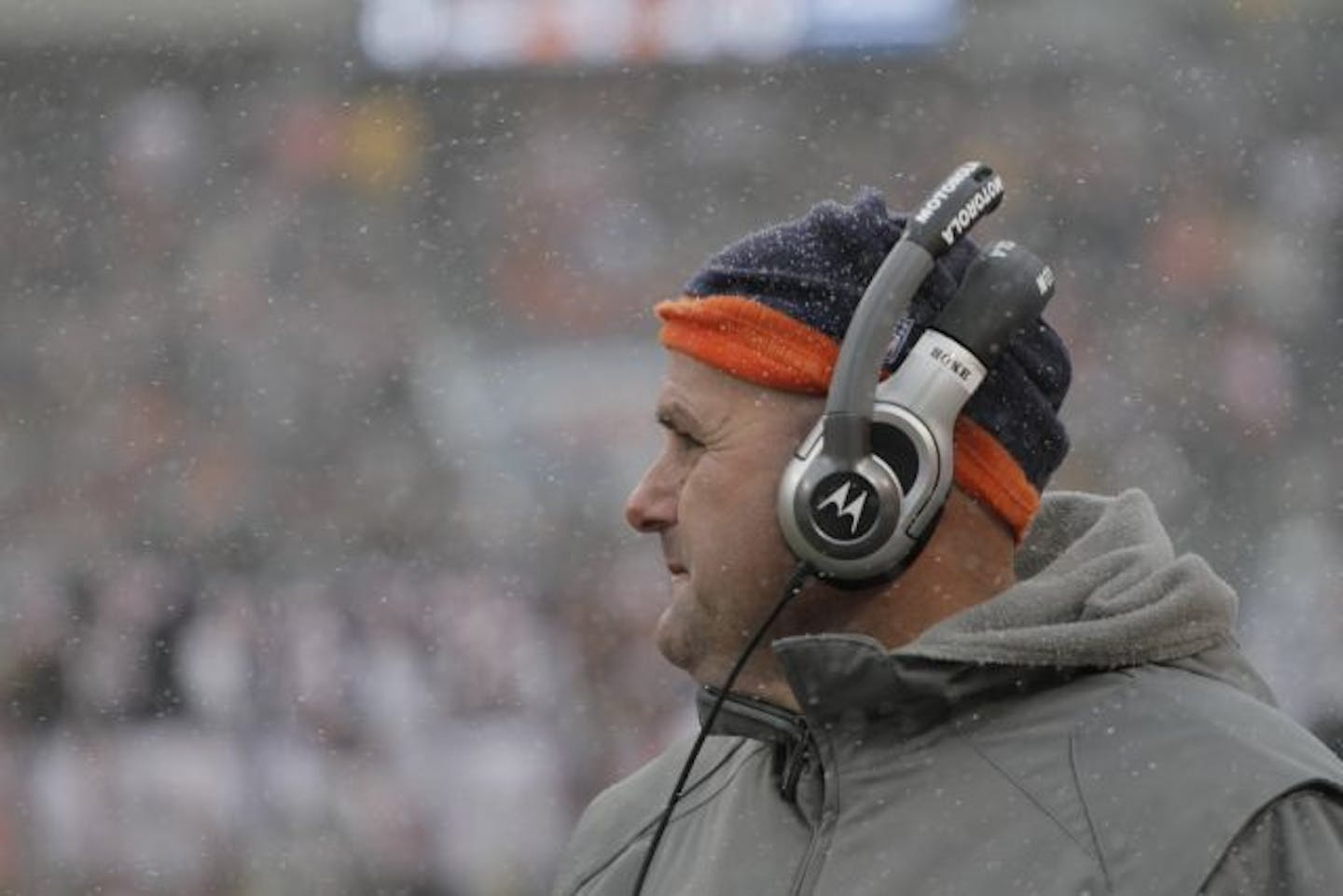 Chicago Bears offensive line coach Mike Tice