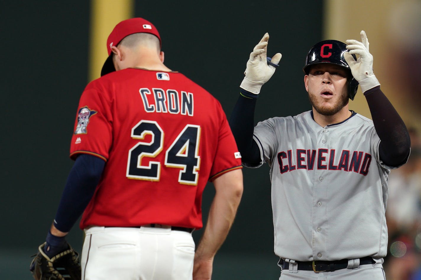 Cleveland catcher Roberto Perez reacted after hitting a single in the fifth inning.