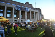 Students gathered for free pizza and other college staples. ] MARK VANCLEAVE • mark.vancleave@startribune.com * The University of Minnesota kicked o
