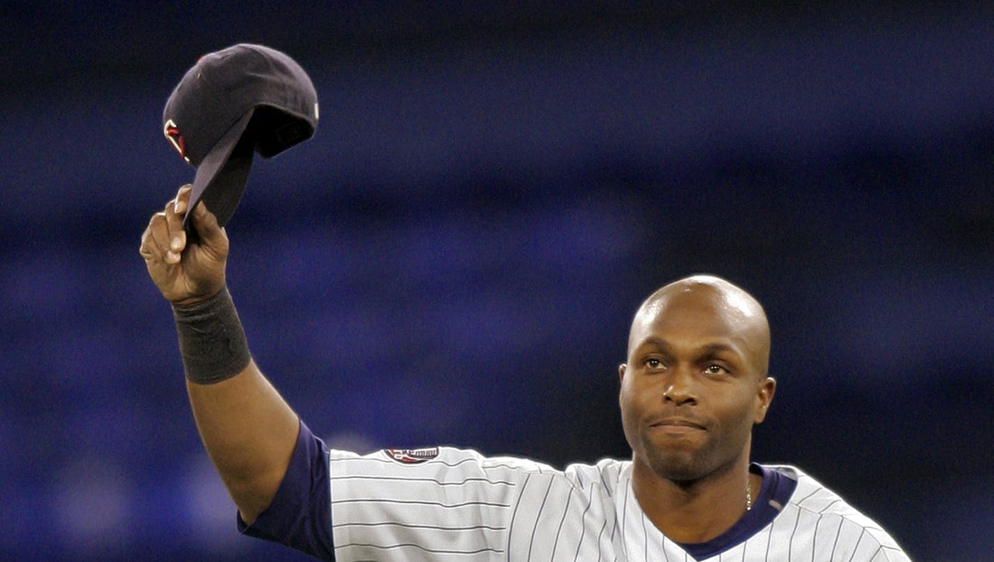 Torii Hunter will be inducted into the Twins Hall of Fame in July.