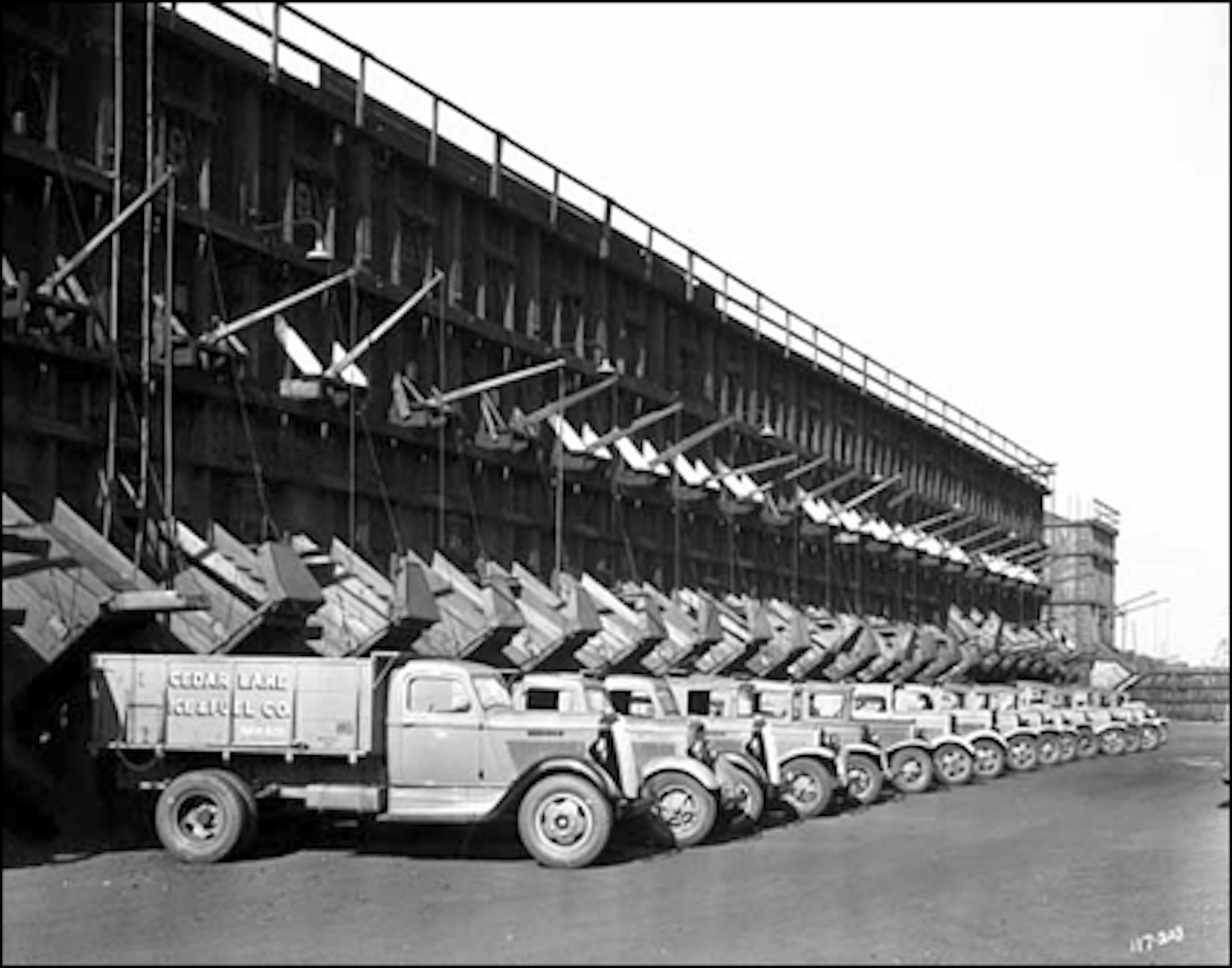 Cedar Lake Ice & Fuel Co. trucks, 1936