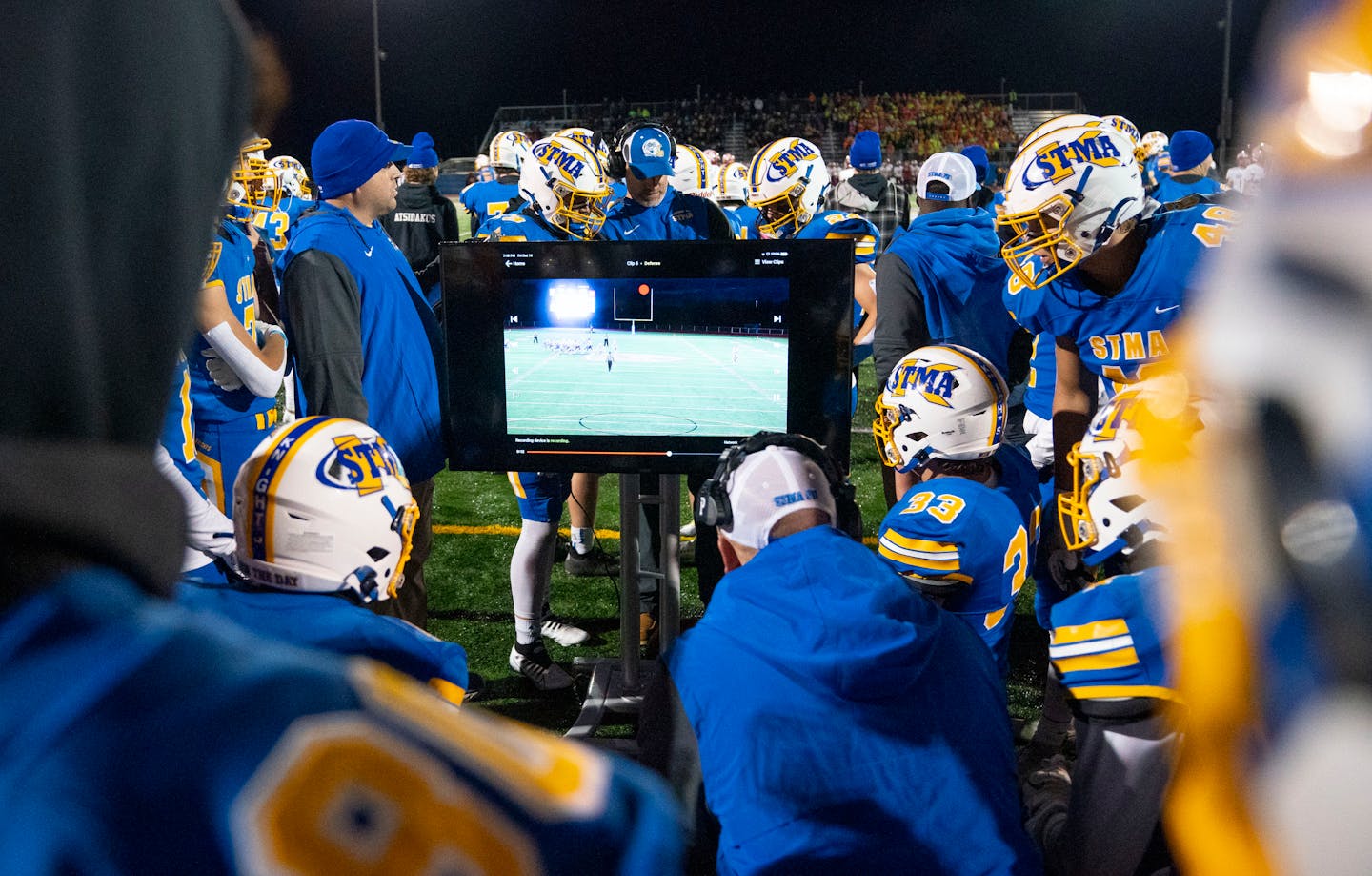 The Football Film Federation is offering high schoolers free entry to a training session in which they'll use the latest video technology to learn the