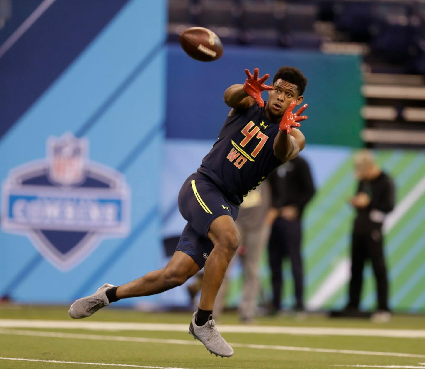 One NFL Mock Draft, by ESPN's Mel Kiper Jr., has the Minnesota Vikings selecting receiver JuJu Smith-Schuster from USC. (AP Photo/David J. Phillip)