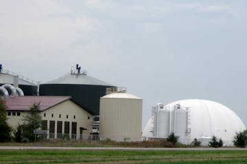 The Hometown BioEnergy power plant in Le Sueur, Minn., takes in farm waste and turns it into methane gas in a process called anaerobic digestion. The 