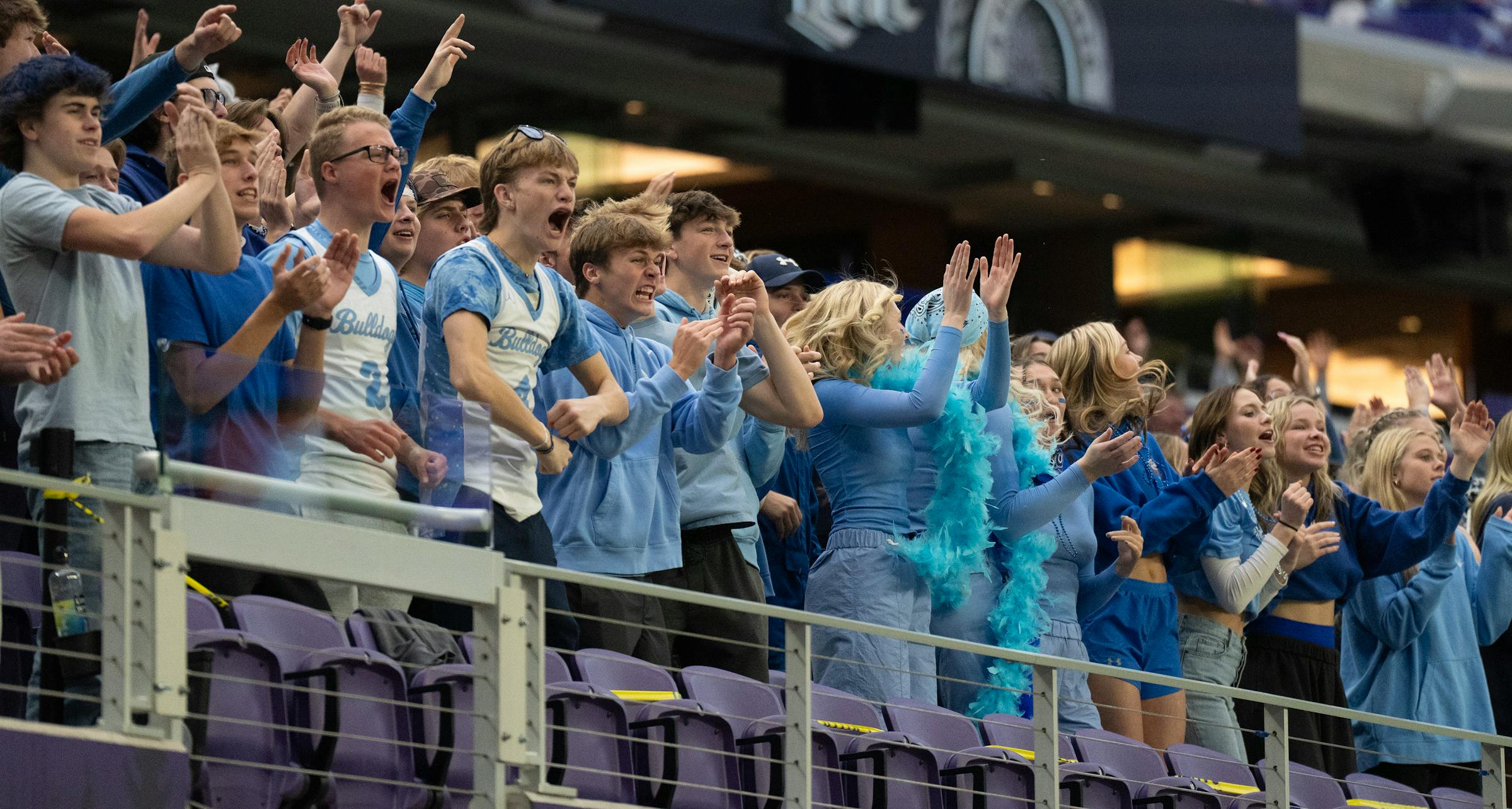 Sportuitslagen en resultaten van de middelbare school in Minnesota voor donderdag