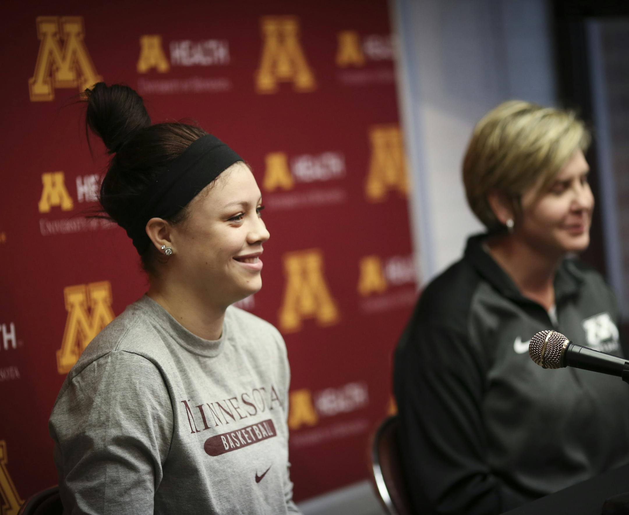 Rachel Banham announced she will play another year as a Gopher after a knee injury forced her to miss most of this season, on Friday, January 23, 2015 at the University of Minnesota in Minneapolis, Minn. She is photographed with head coach Marlene Stollings, right. ] RENEE JONES SCHNEIDER &#x2022; reneejones@startribune.com