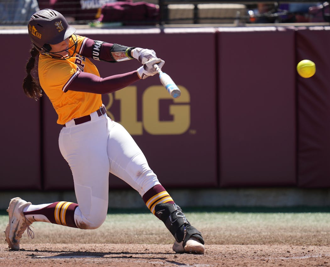 Gophers shortstop Jess Oakland ranks fifth in the nation with a .455 batting average.