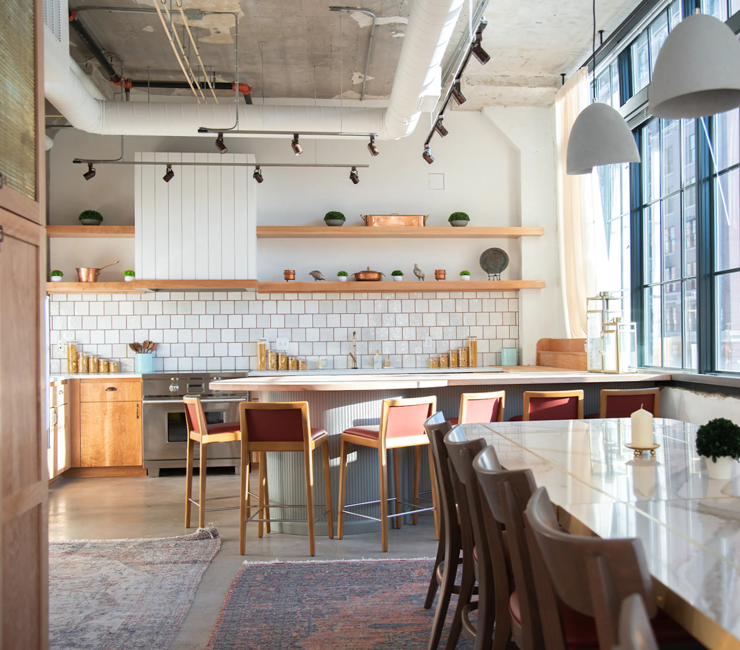 Welcome to the Apartment, Borough's new North Loop private dining room