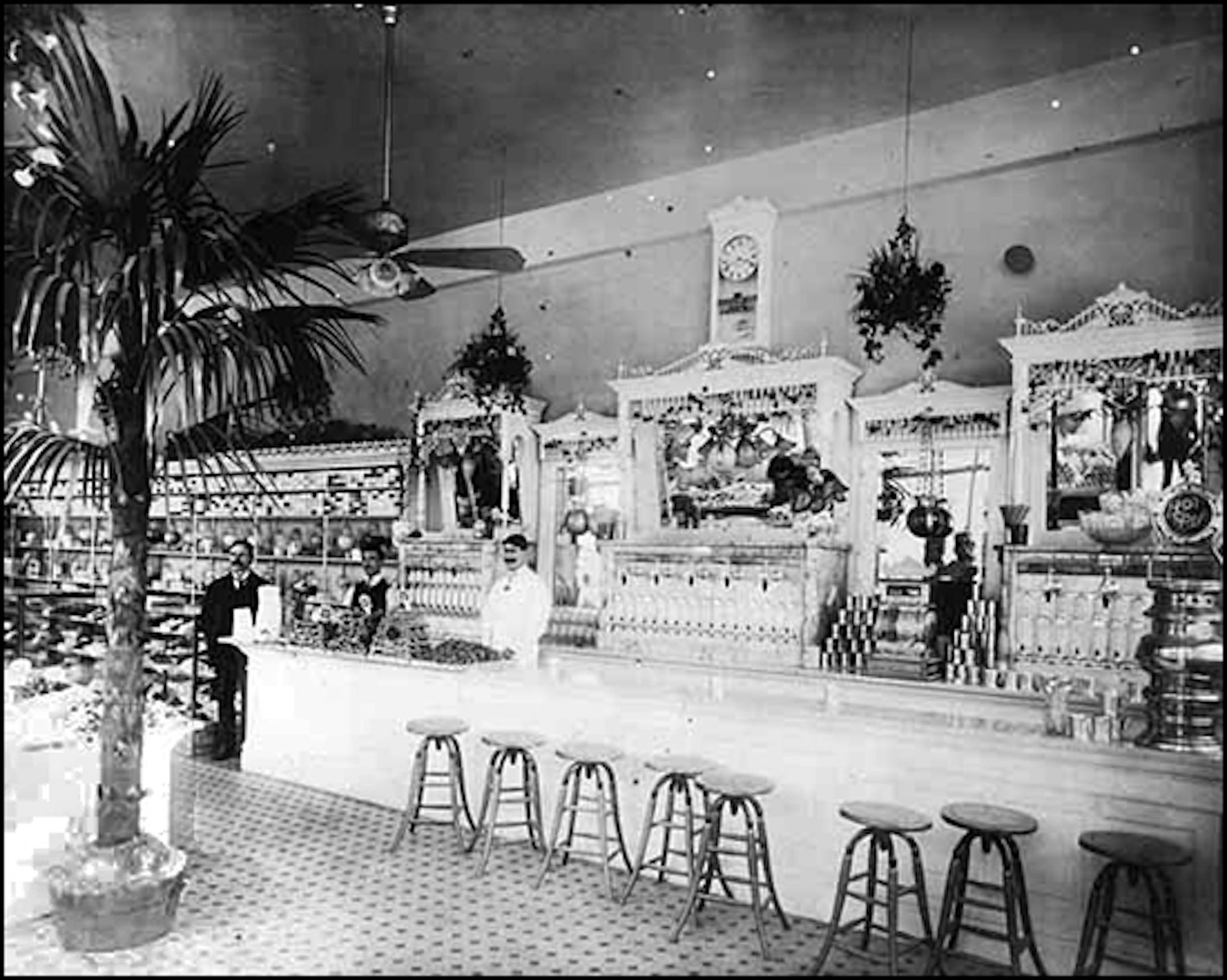 Boosalis Ice Cream and Candy Emporium, Minneapolis