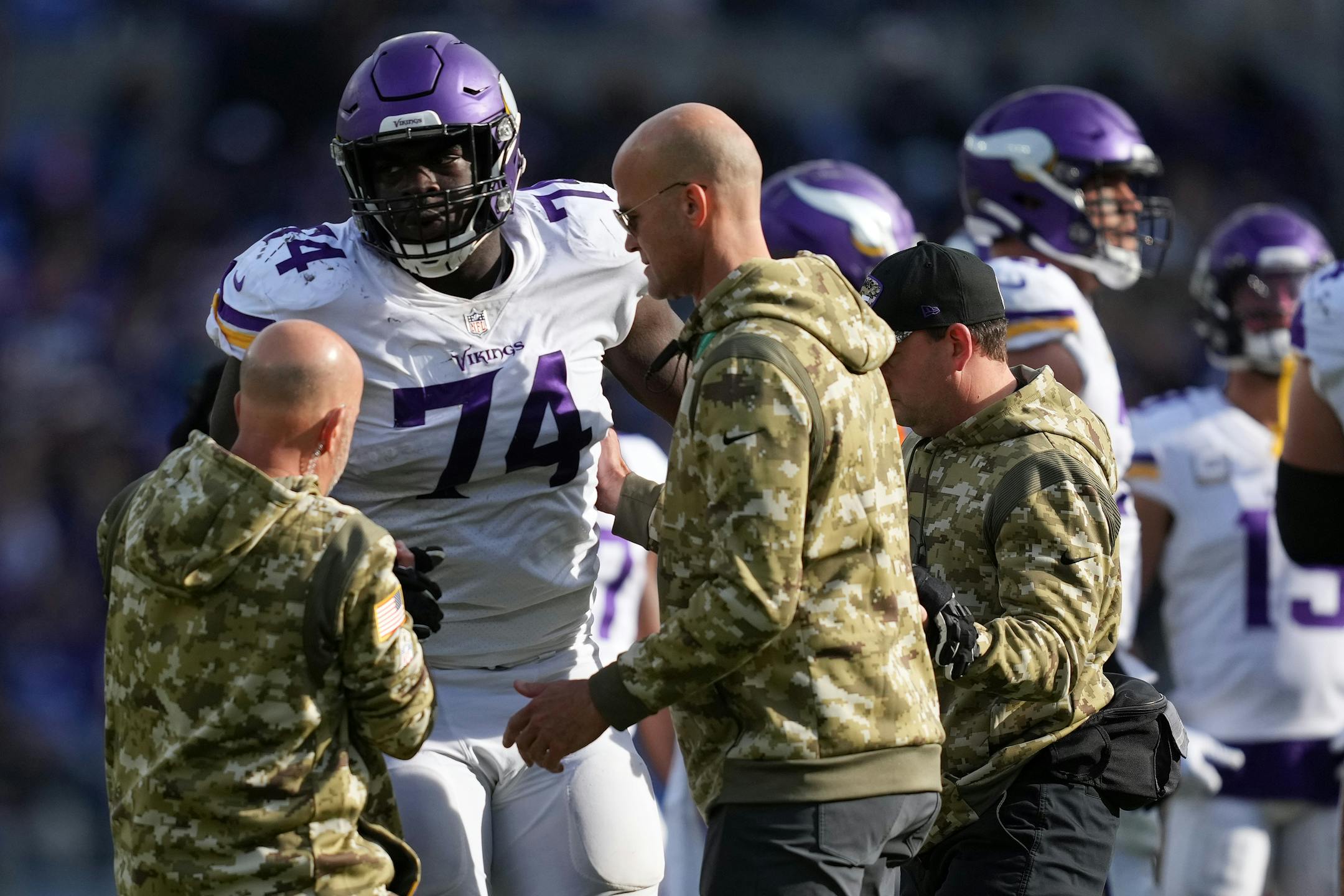 Vikings guard Oli Udoh (74) went down with an injury in the second quarter.