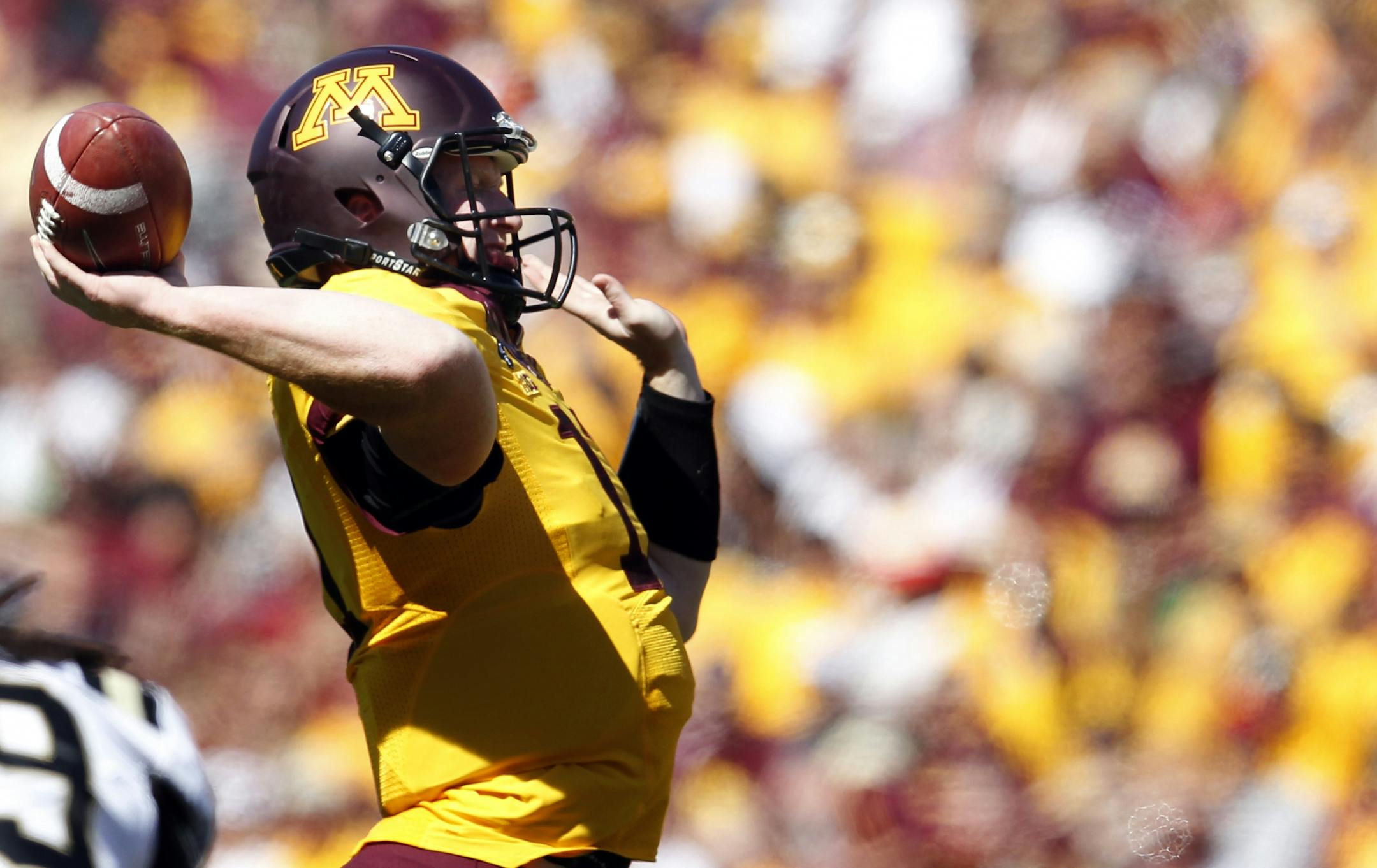 Minnesota quarterback Max Shortell