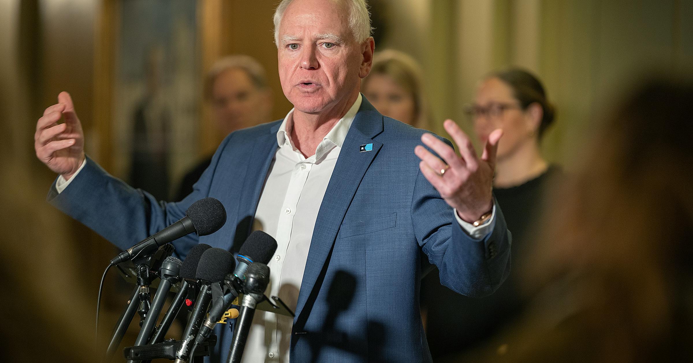 Gov. Tim Walz embraces the politics of compromise in final year at the ...