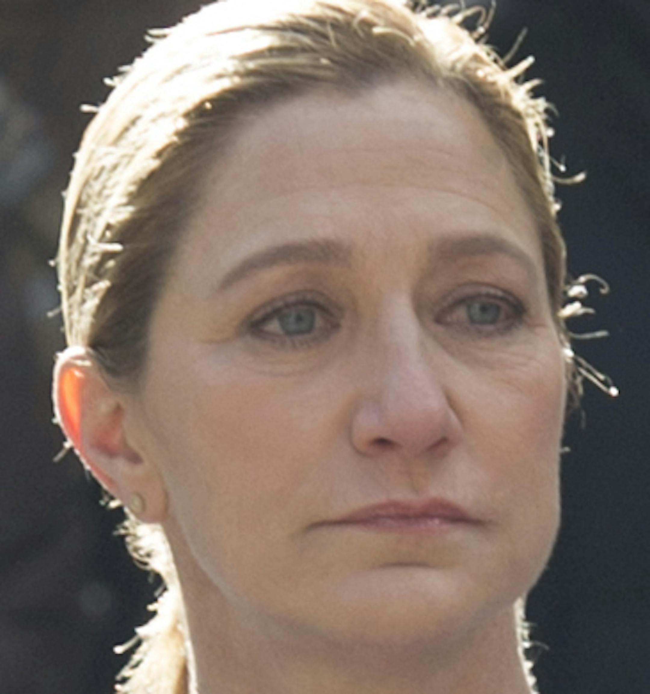 Edie Falco as Jackie Peyton in Nurse Jackie (Season 7, Episode 12). - Photo: David M. Russell/SHOWTIME - Photo ID: nursjackie_712_3558.R