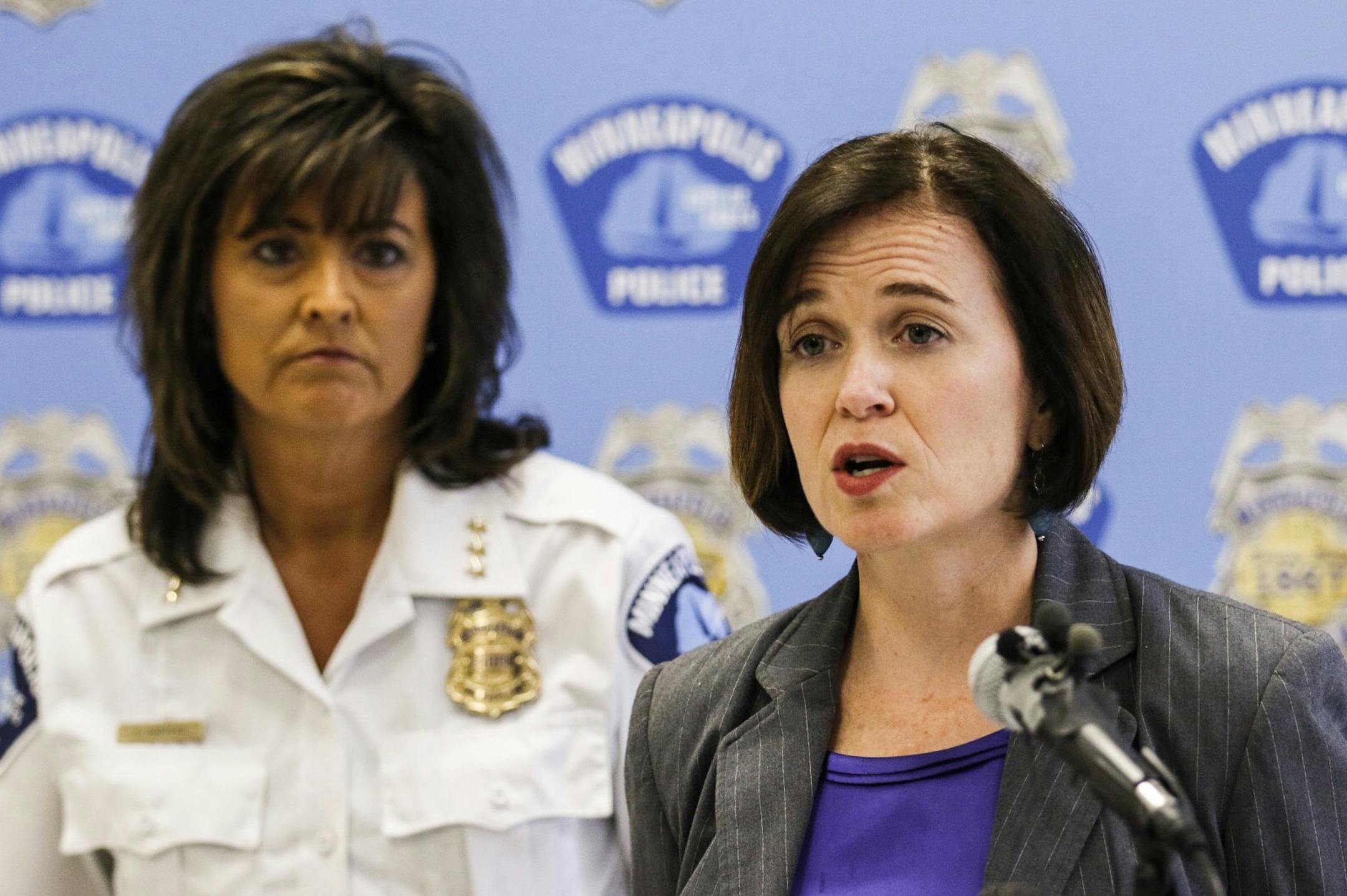 Minneapolis Mayor Betsy Hodges (at right) and Police Chief Janee Harteau at a press conference at City Hall to talk about events from a police/public confrontation the evening before. ] Brian Peterson &#xef; Star Tribune 5/14/2015 Minneapolis, MN ORG XMIT: MIN1505141255400533