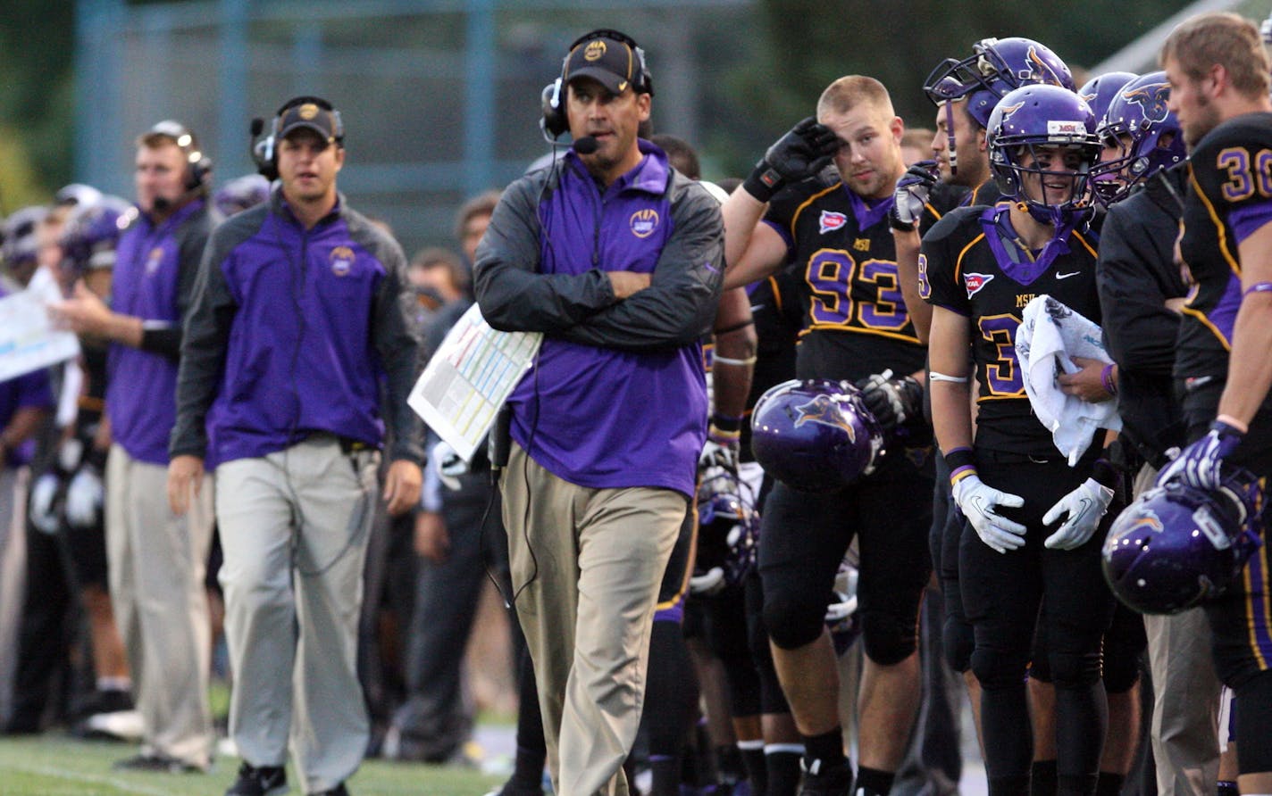 Mankato football - Aaron Keen