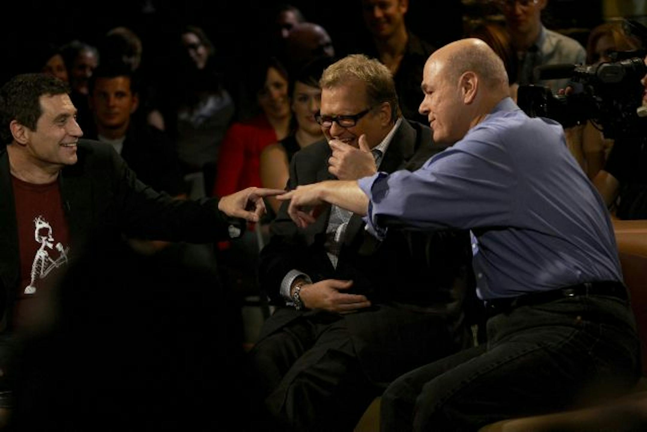 Paul Provenza, Drew Carey, and Larry Miller in The Green Room with Paul Provenza (Episode 1) - Photo: Cliff Lipson/SHOWTIME - Photo ID: greenroom_1002_0614