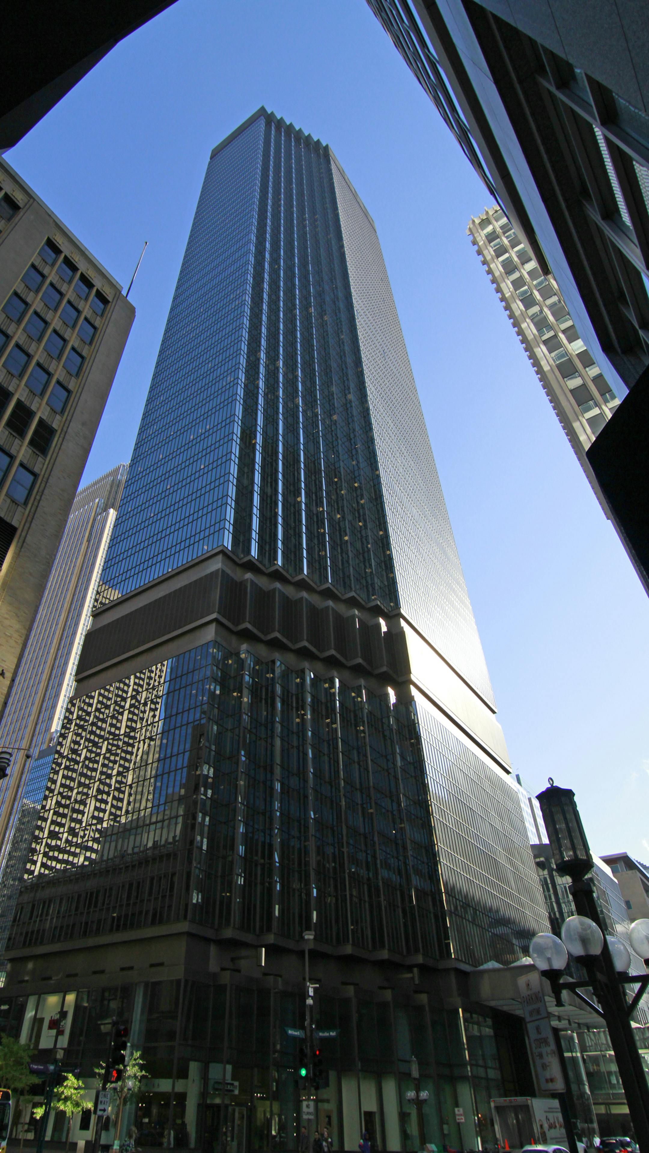 the 'monolithic' IDS tower bldg, Nicollet Mall, for arch101814 - architectural review ] Tom Sweeney, Star Tribune, Minneapolis, MN 10/14/2014