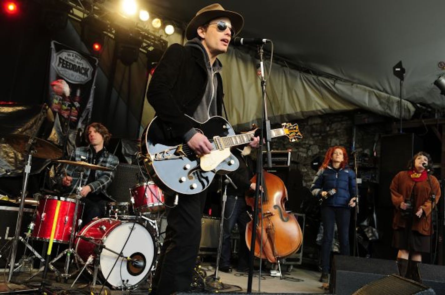 Jakob Dylan & Three Legs