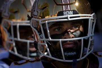 Gophers running back Trey Potts