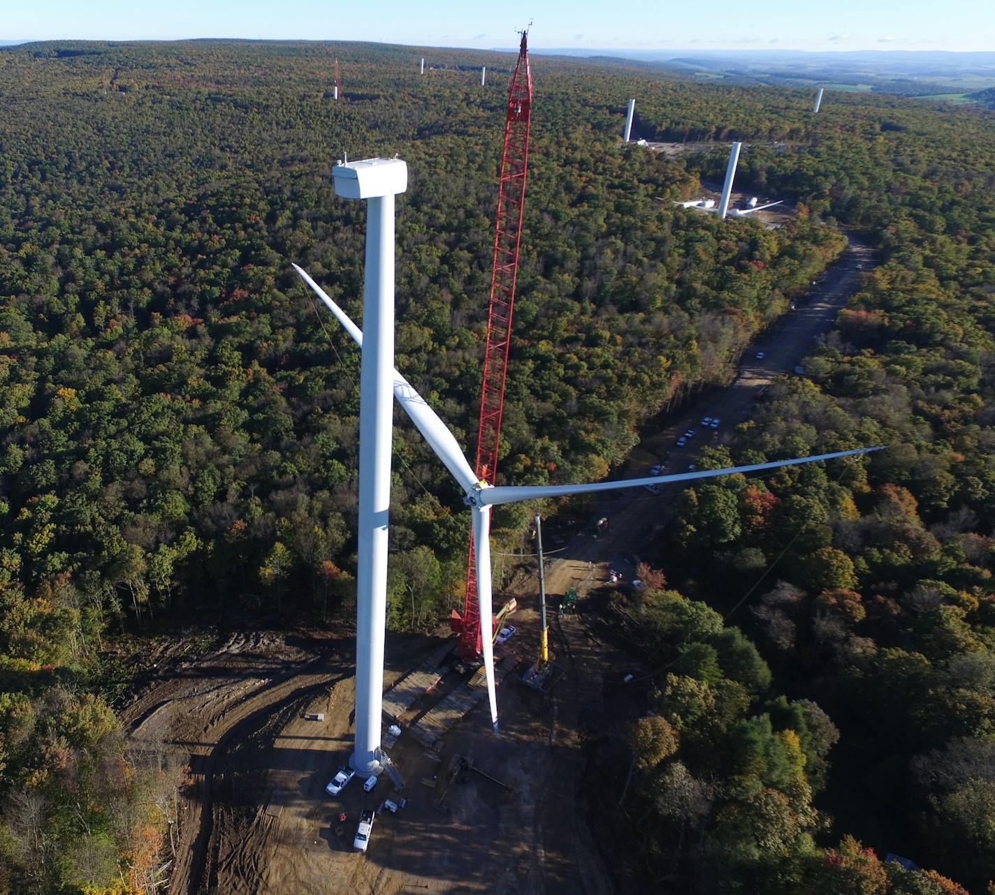 Mortenson erected four turbines for the Ringer Hill Wind Farm in Salisbury, Pa., for NJR Clean Energy Ventures.