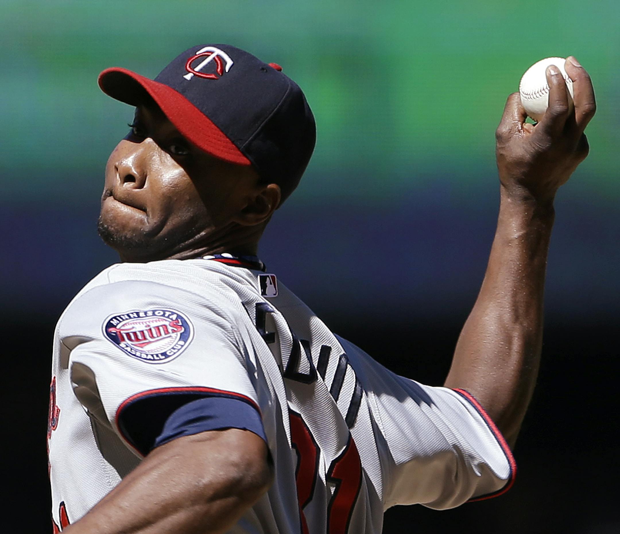 Minnesota Twins starting pitcher Samuel Deduno