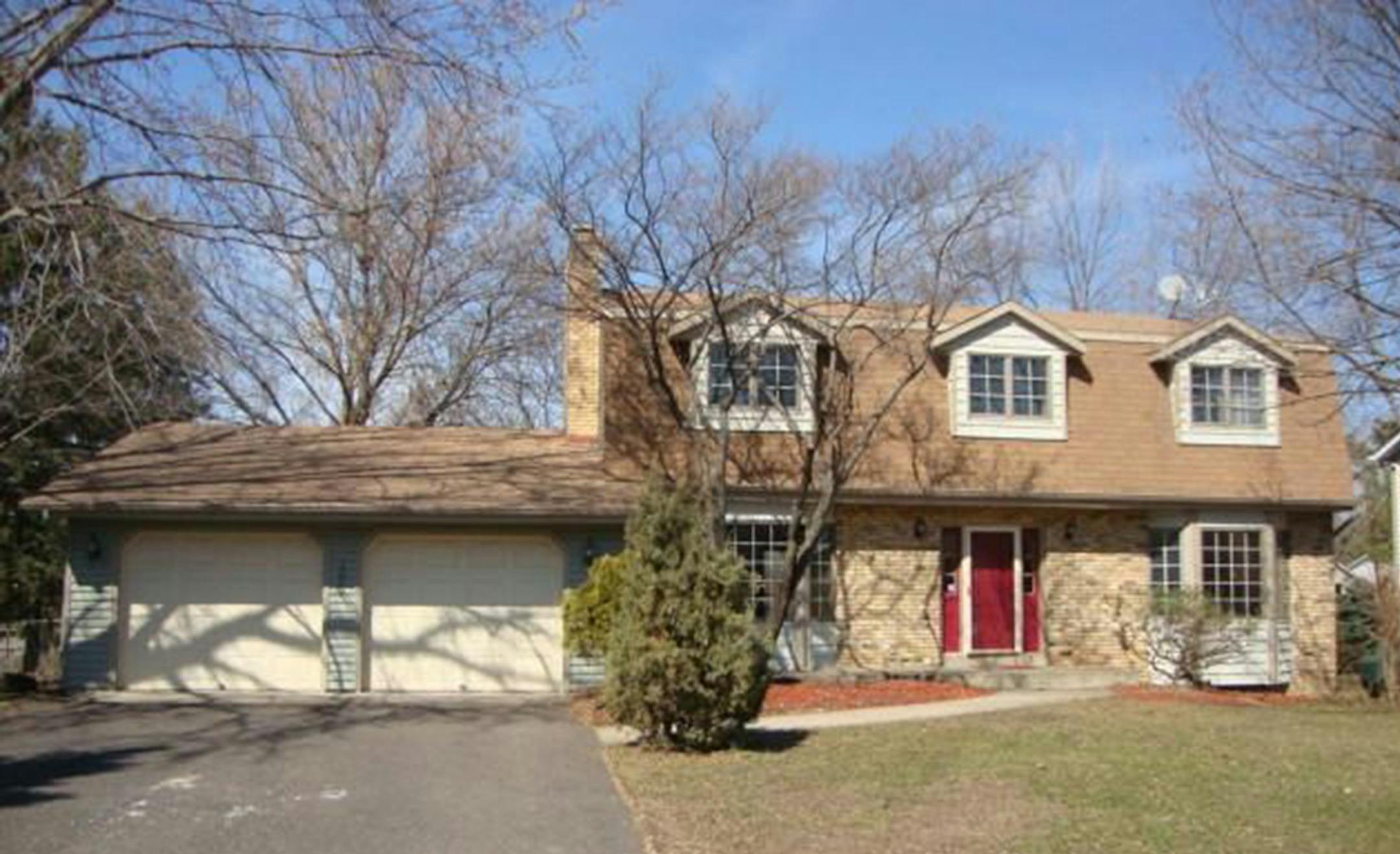 ... Roseville
Built in 1977, this four-bedroom, four-bath house has 3,096 square feet and features four bedrooms on one level, fireplace, new furnace and appliances, finished basement, deck, spa and fenced corner lot yard. Listed by Pat Kinney, Keller Williams Premier Realty, 651-331-6680.