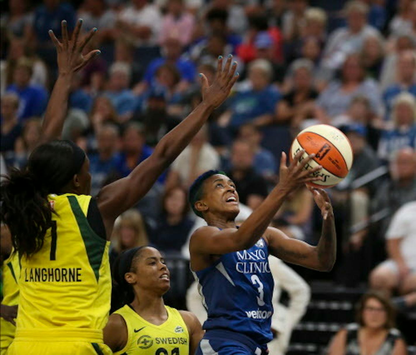 Minnesota Lynx guard Danielle Robinson (3) lost control of the ball as she was fouled in the third quarter.    ]  JEFF WHEELER ' jeff.wheeler@startribune.com