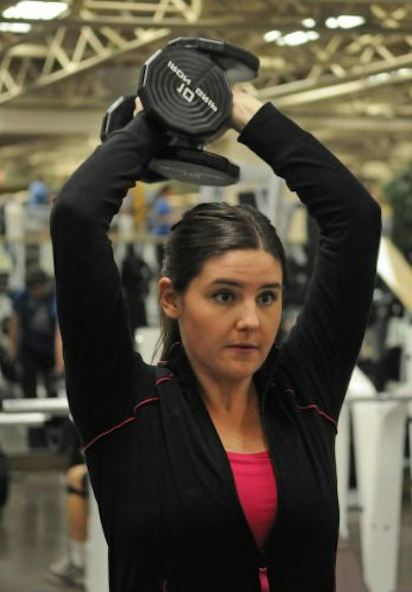 �kristin jewel works out at Lifetime Fitness in Highland Park she often works out on machines and uses free weights.